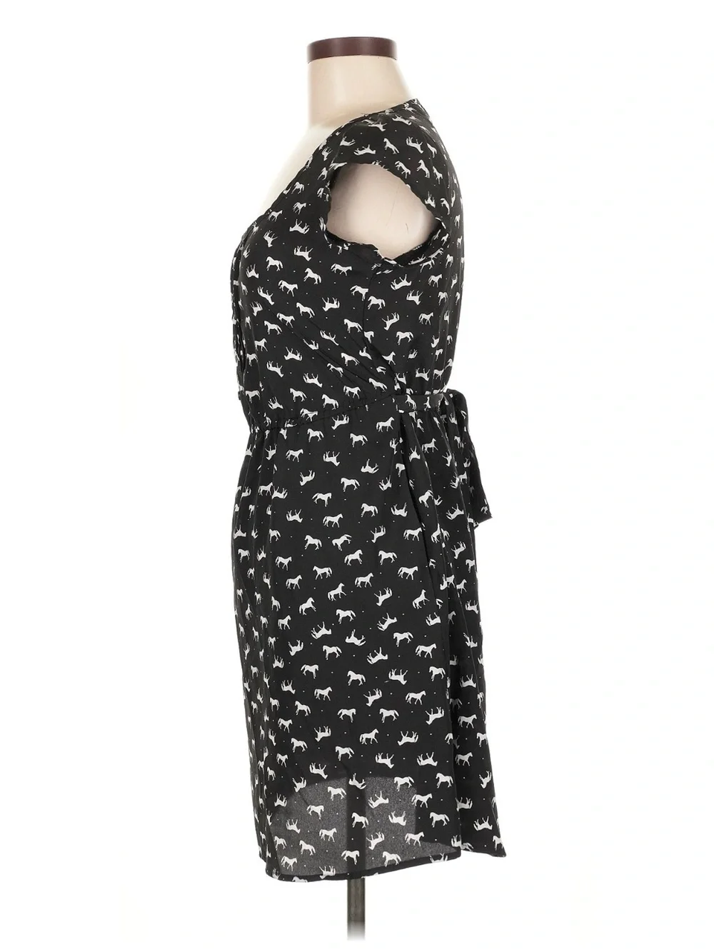 “Horse Girl” Print Casual Dress from Xhilaration - Size Adult Medium